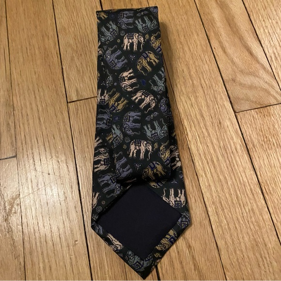 THAI SILK Men’s Necktie 100% Silk Handmade In Thailand Multicolor Elephant Print - Picture 8 of 8